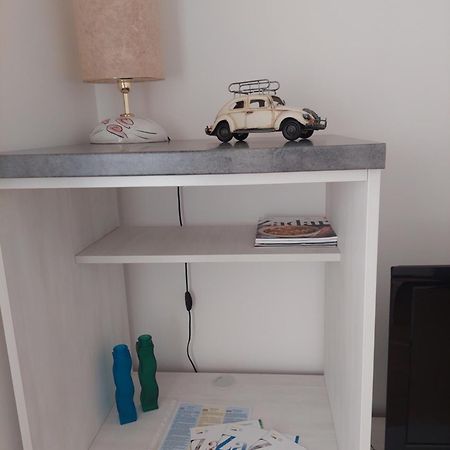 Appartamento Apartman Zara Esterno foto